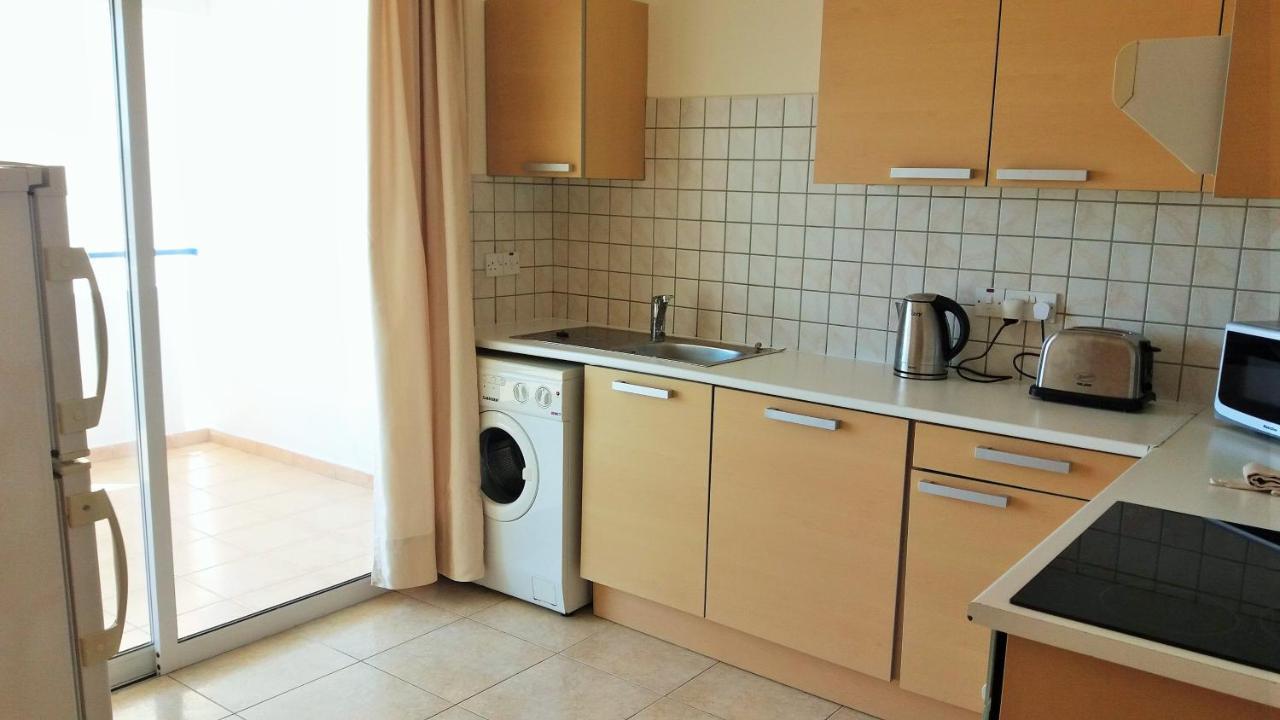 403 Apartment Carisa Artemis Court Larnaca Esterno foto
