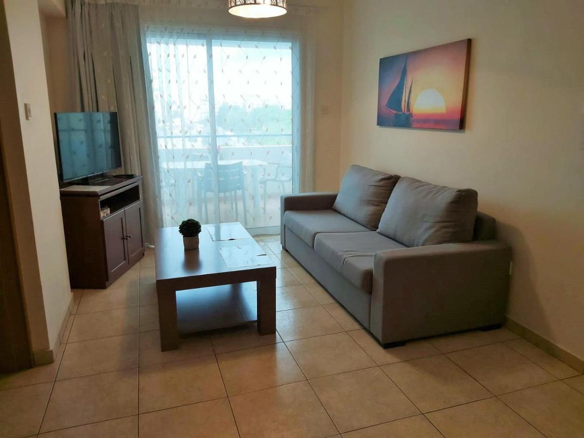 403 Apartment Carisa Artemis Court Larnaca Esterno foto